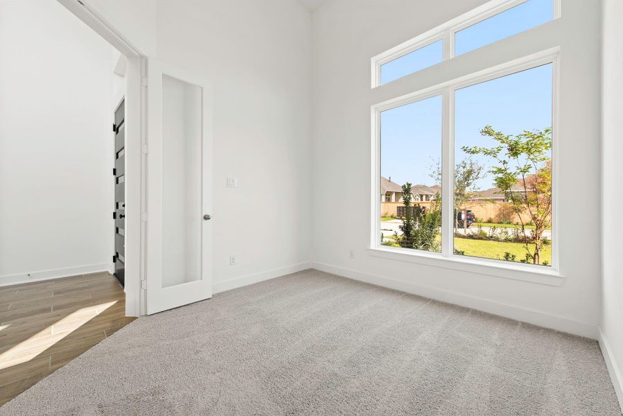 Representative image. Features, specifications, selections and colors may vary. Representative image. Features, specifications, selections and colors may vary.