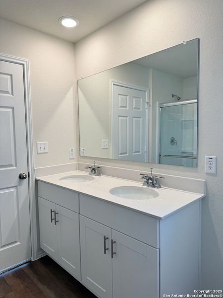 Furnished interior view inside a new home in Santa Clara, Converse (Image 4). Furnished interior view inside a new home in Santa Clara, Converse (Image 4).