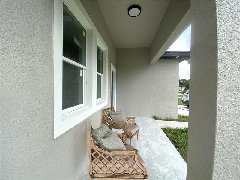 Exterior details and patio area of a home in , Sebring (Image 4).