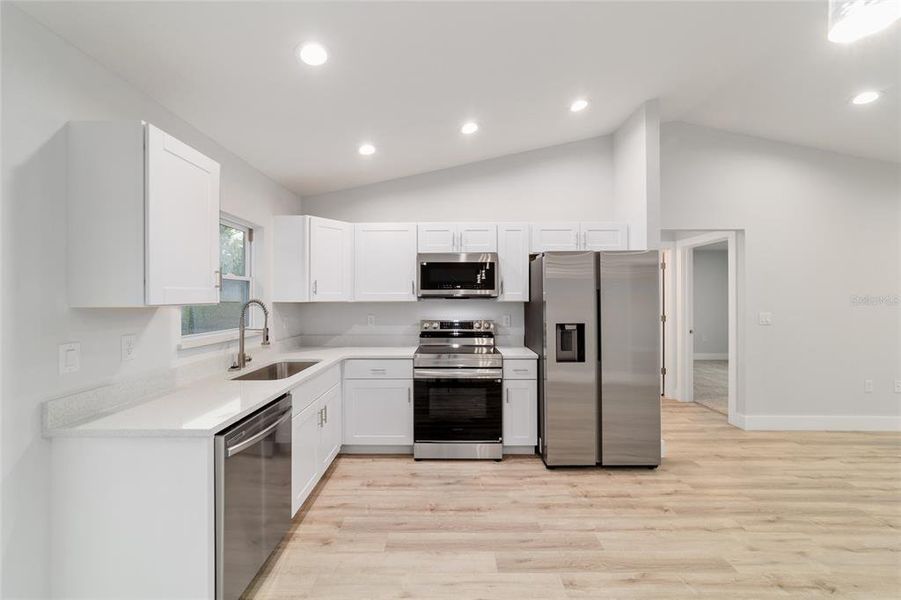 Furnished interior view inside a new home in , Dunnellon (Image 10).