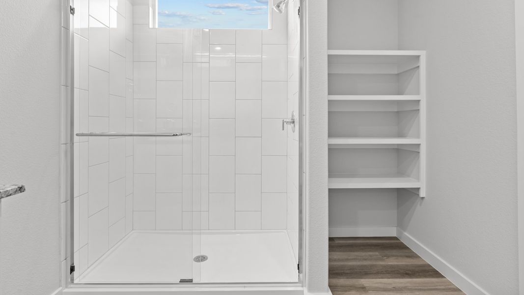 Representative furnished interior of a home built from the LAKE FORT by D.R. Horton in Heritage Parks, Abilene (Image 10).