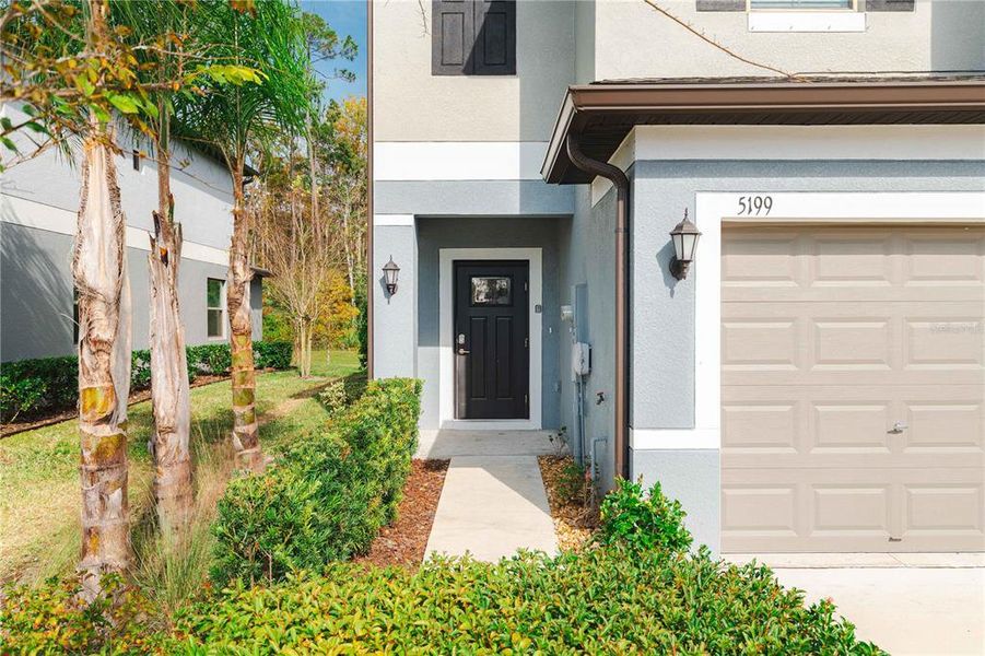 Exterior details and patio area of a home in , Holiday (Image 3).