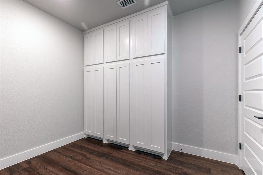 Spacious, unfurnished interior of a new home in , Graham (Image 20).