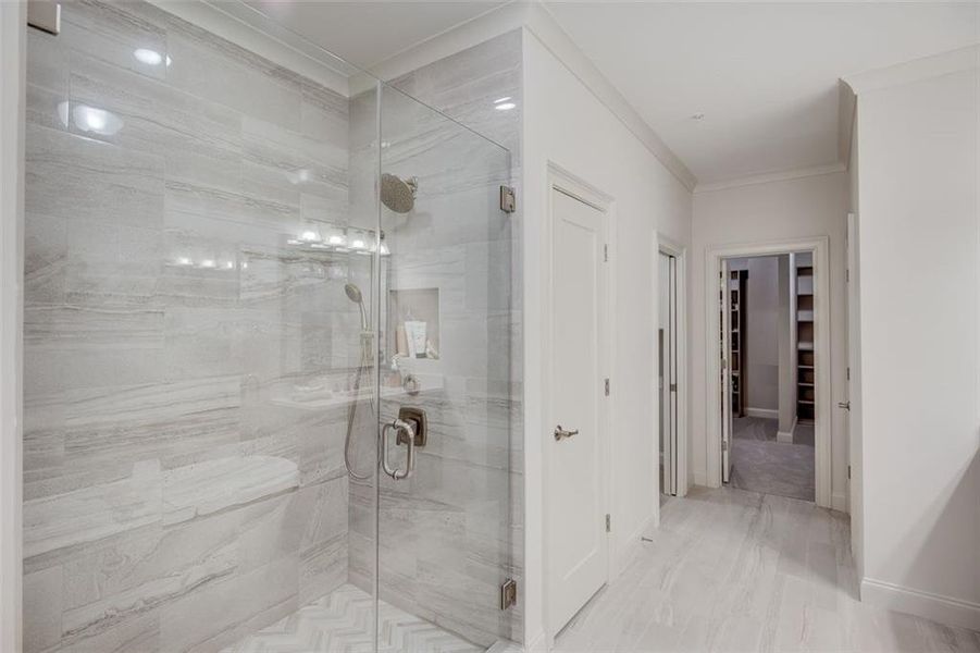 Spacious, unfurnished interior of a new home in , Suwanee (Image 21).