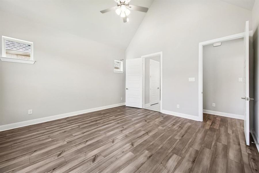 Spacious, unfurnished interior of a new home in Elements at Viridian - Garden Series, Arlington (Image 18). Spacious, unfurnished interior of a new home in Elements at Viridian - Garden Series, Arlington (Image 18).