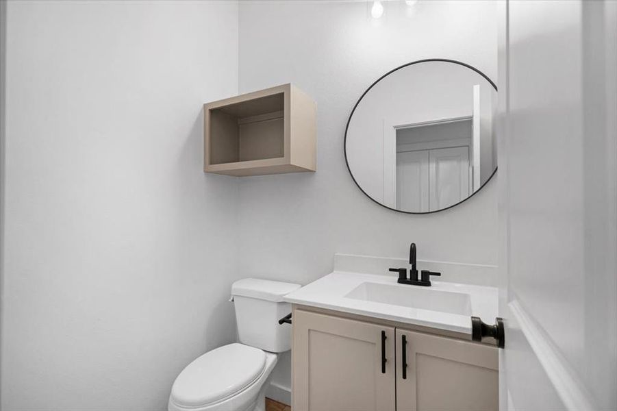 Furnished interior view inside a new home in , Lindale (Image 5).