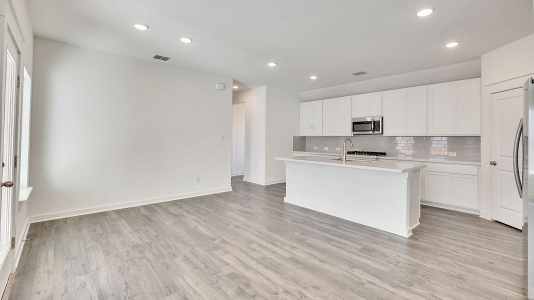 Carroll III Floor Plan - Representative Photos