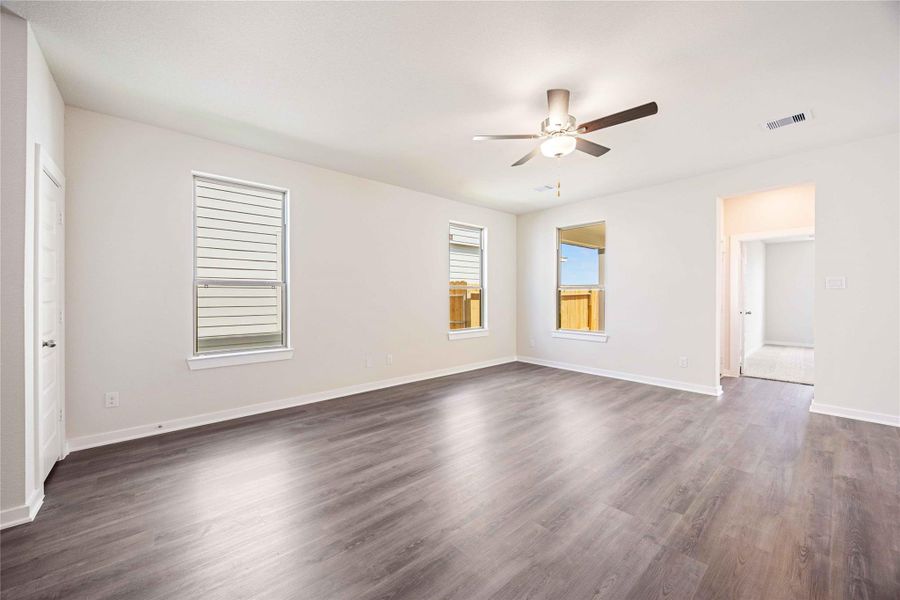 Spacious, unfurnished interior of a new home in Tejas Village, Beasley (Image 20). Spacious, unfurnished interior of a new home in Tejas Village, Beasley (Image 20).