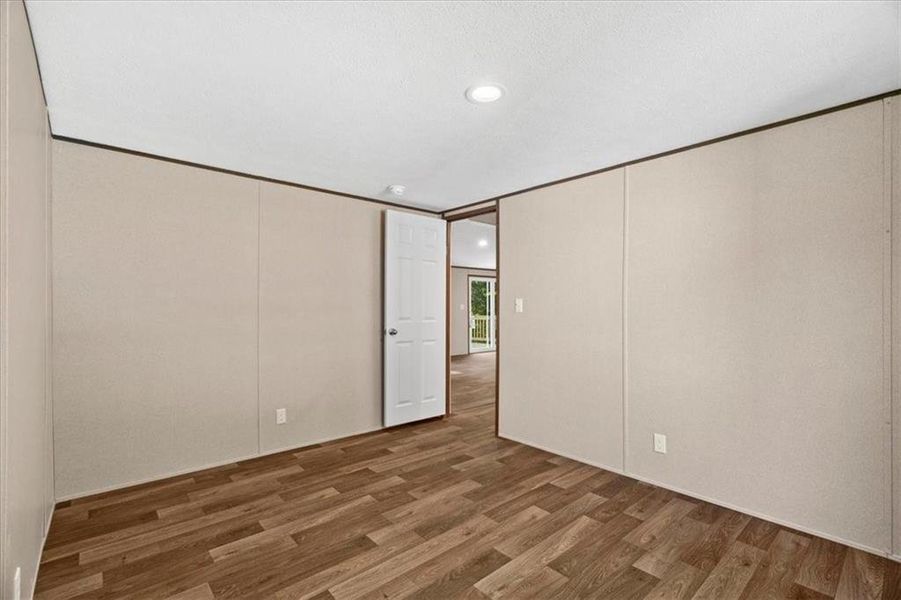 Spacious, unfurnished interior of a new home in , Resaca (Image 23). Spacious, unfurnished interior of a new home in , Resaca (Image 23).