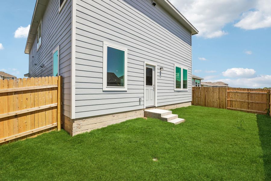 Exterior details and patio area of a home in Edgebrooke, Pflugerville (Image 3).