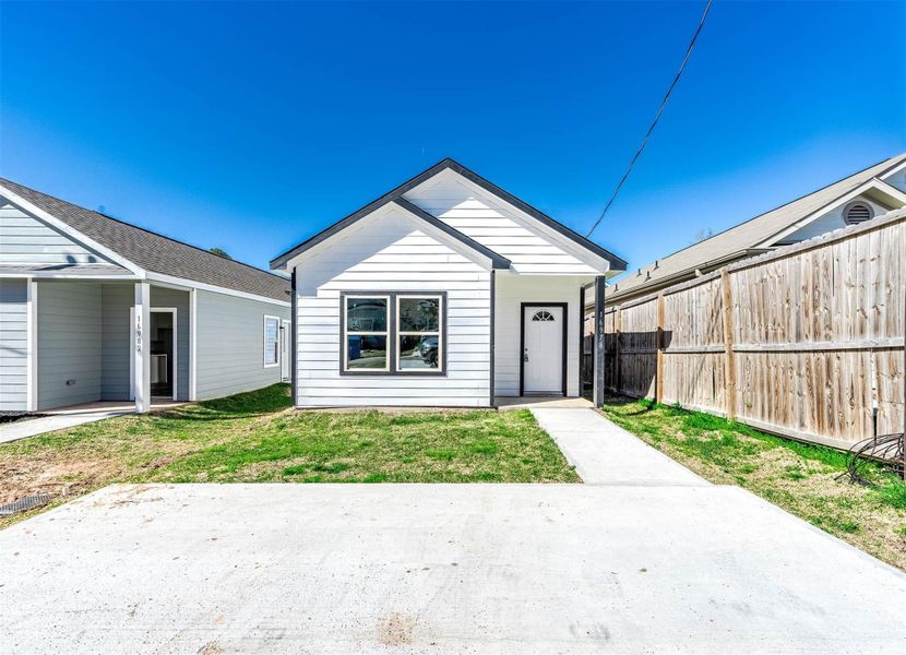 Exterior details and patio area of a home in , Montgomery (Image 1). Exterior details and patio area of a home in , Montgomery (Image 1).