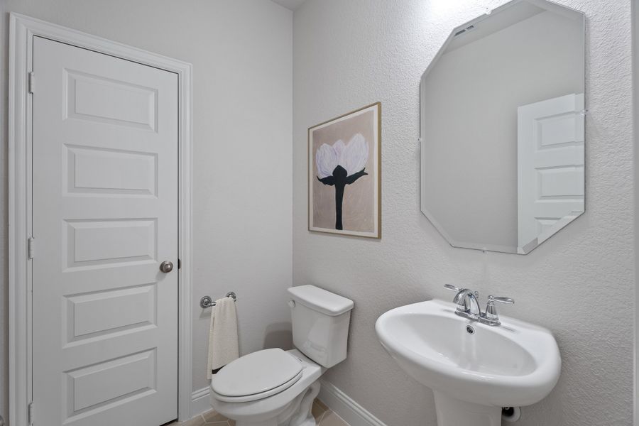 Representative furnished interior of a home built from the Parker by Beazer Homes in Lovers Landing, Forney (Image 14).
