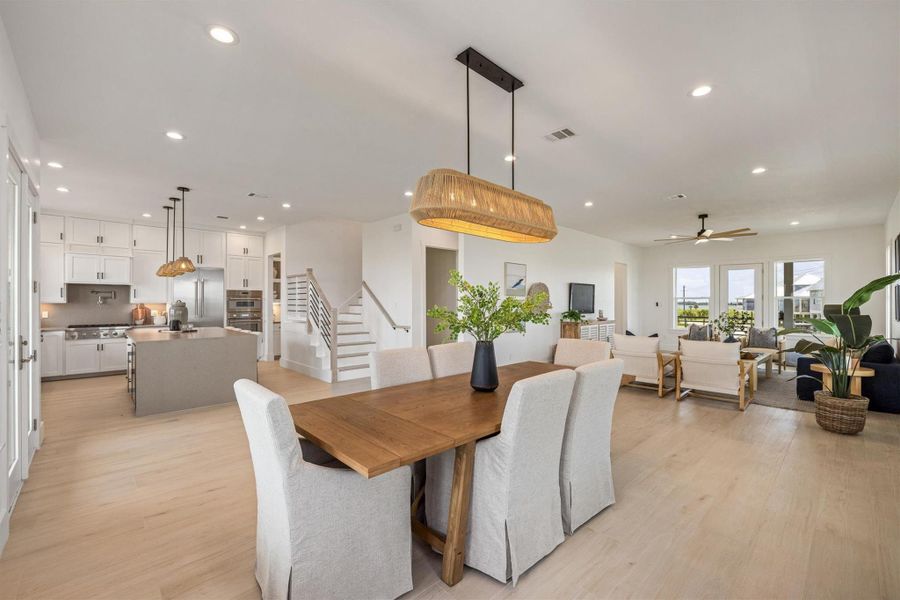 Furnished interior view inside a new home in , Galveston (Image 19).