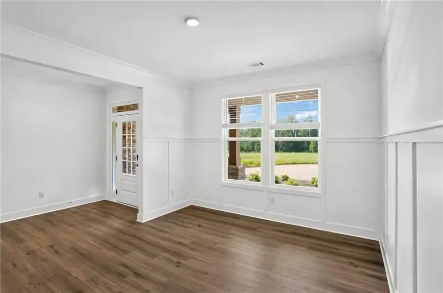 Spacious, unfurnished interior of a new home in , Cumming (Image 7).
