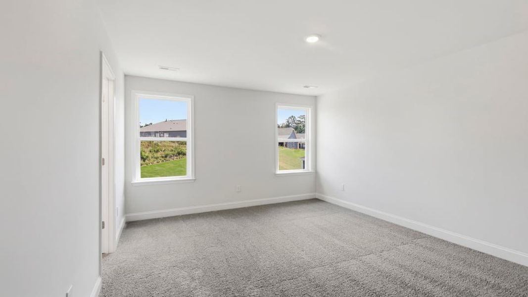 Spacious, unfurnished interior of a new home in Briargate, Fountain Inn (Image 31).