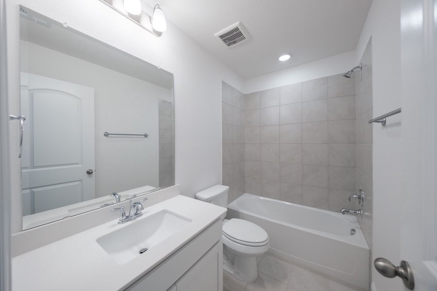 Furnished interior view inside a new home in Bayside, Rowlett (Image 9).