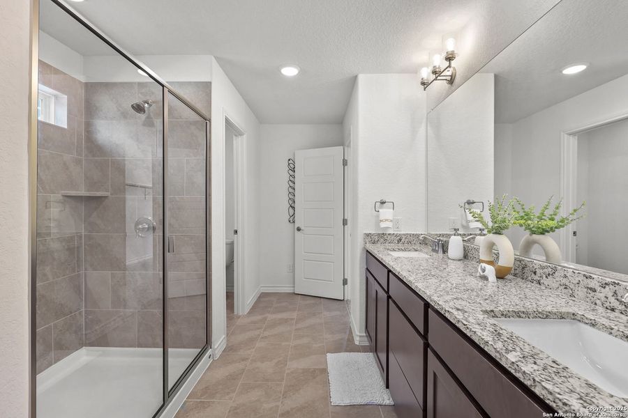 Furnished interior view inside a new home in Ladera, San Antonio (Image 25).