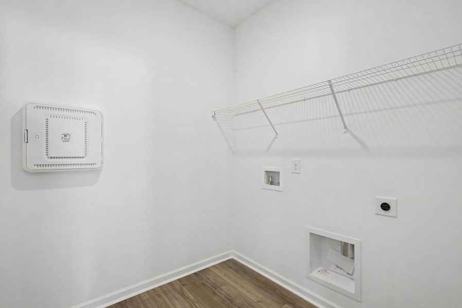 Spacious, unfurnished interior of a new home in The Oaks, Clarksville (Image 25).