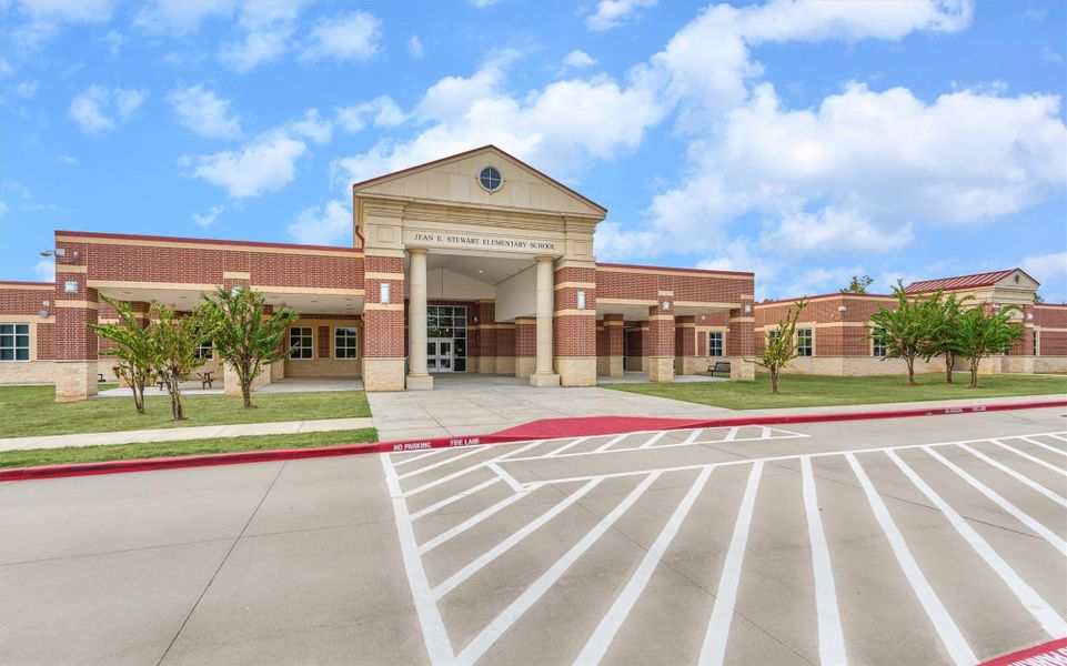 Elementary School within walking distance