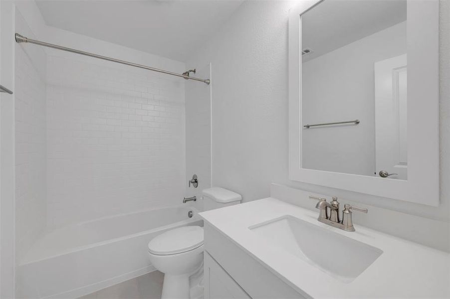 Furnished interior view inside a new home in Timberbrook, Justin (Image 10).