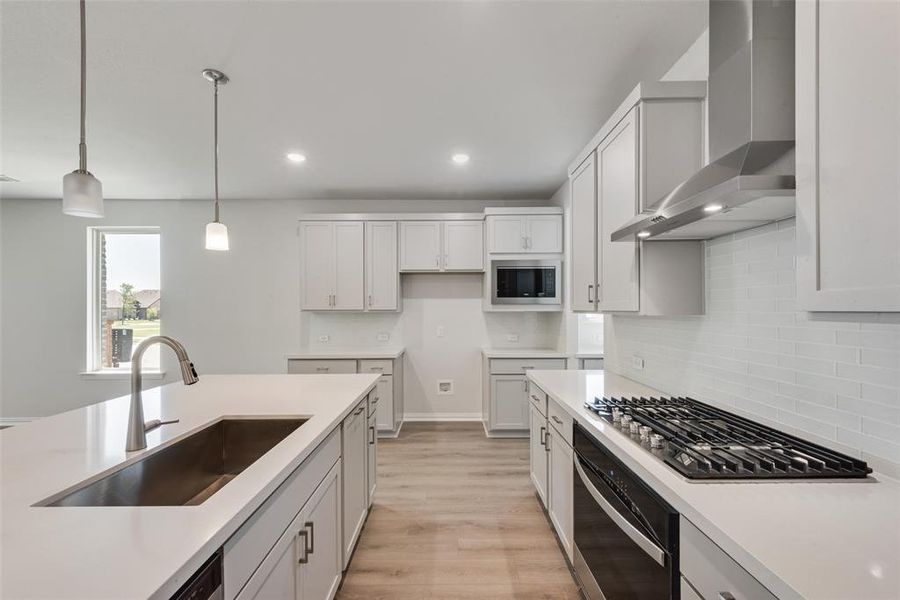 Furnished interior view inside a new home in Villages of Hurricane Creek, Anna (Image 11). Furnished interior view inside a new home in Villages of Hurricane Creek, Anna (Image 11).