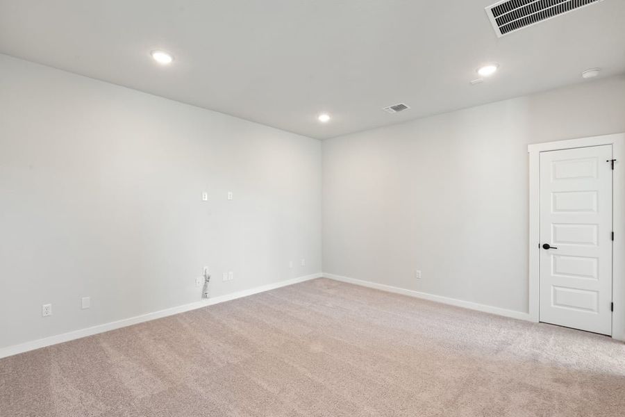 Spacious, unfurnished interior of a new home in Union Collection at Park Central, Georgetown (Image 35).