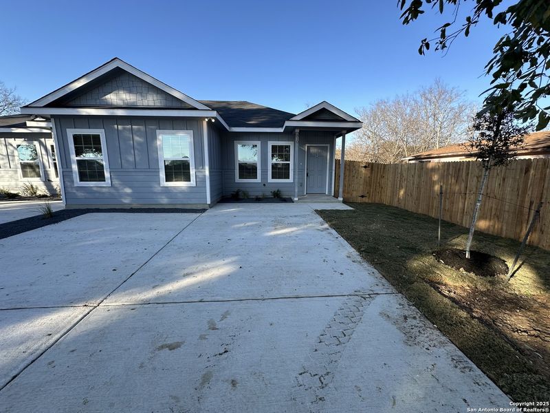 Front exterior of a new home in , Seguin, TX, highlighting curb appeal (Image 20). Front exterior of a new home in , Seguin, TX, highlighting curb appeal (Image 20).