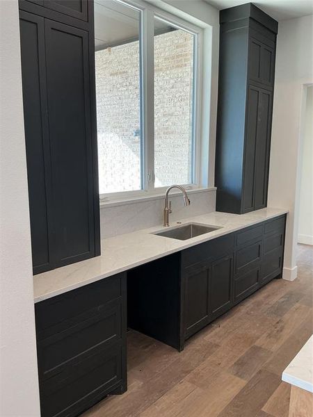 Furnished interior view inside a new home in , Waxahachie (Image 5).