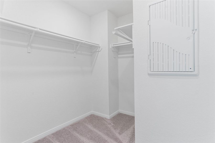 Look at this immaculate closet! With high shelving, multiple rows to hang clothing, you are sure to have enough room for all your belongings!
