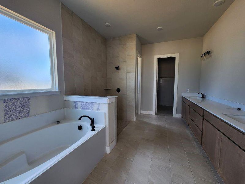 Furnished interior view inside a new home in Rocky Top, Krum (Image 6). Furnished interior view inside a new home in Rocky Top, Krum (Image 6).