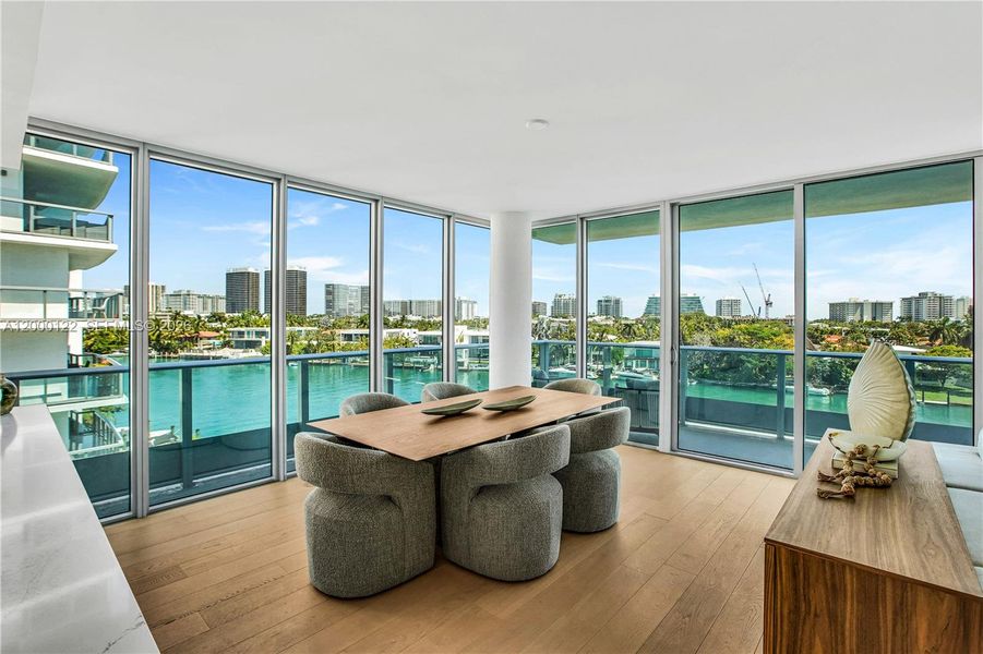 Image 83 of a home in .