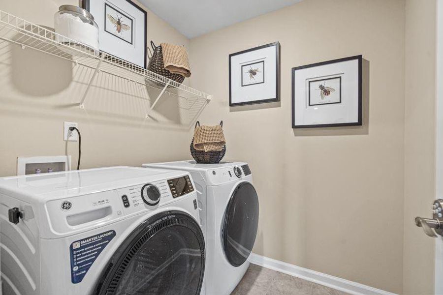 Close-up of interior finishes inside a home in Rosewood Farm, Lawrenceville (Image 25).