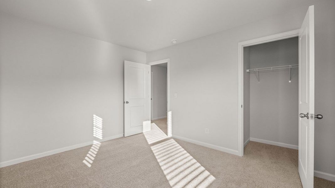 Spacious, unfurnished interior of a new home in Captain's Corner, Grovetown (Image 27).