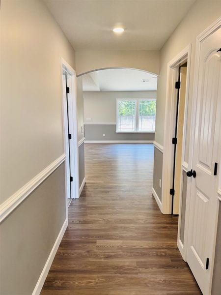 Spacious, unfurnished interior of a new home in Bent Tree, Gaffney (Image 10).