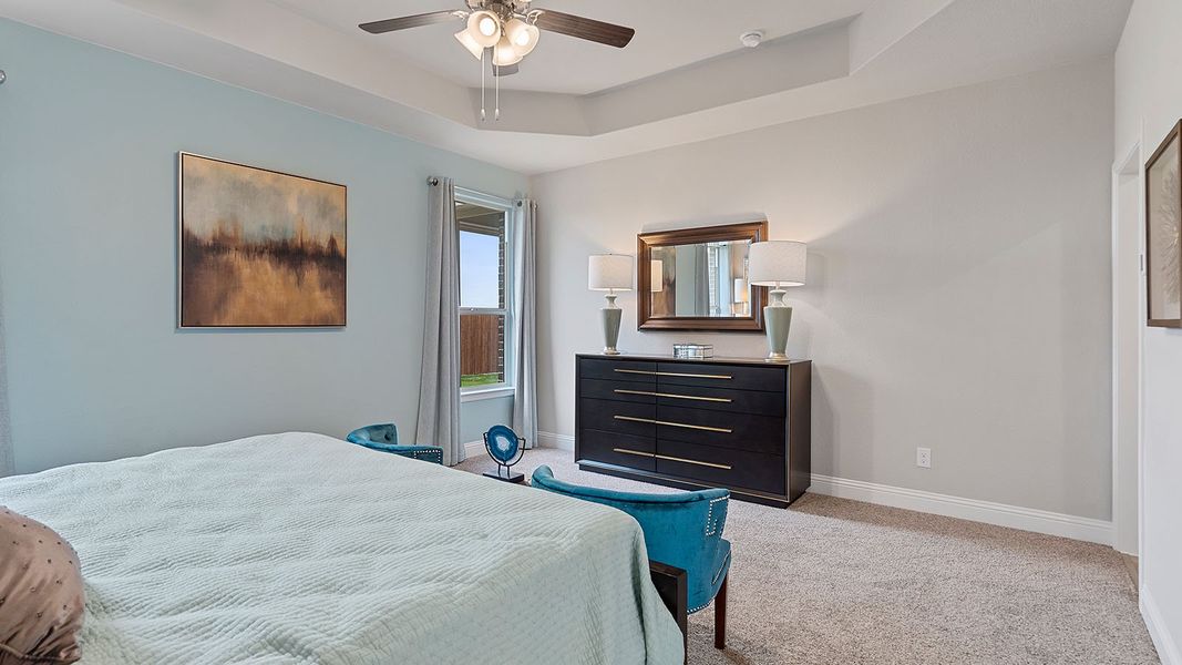 Representative furnished interior of a home built from the Guadalupe by D.R. Horton in Eden Ranch, Arlington (Image 28).