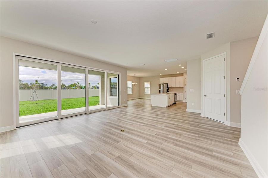 Spacious, unfurnished interior of a new home in Crosswind Ranch, Parrish (Image 18).