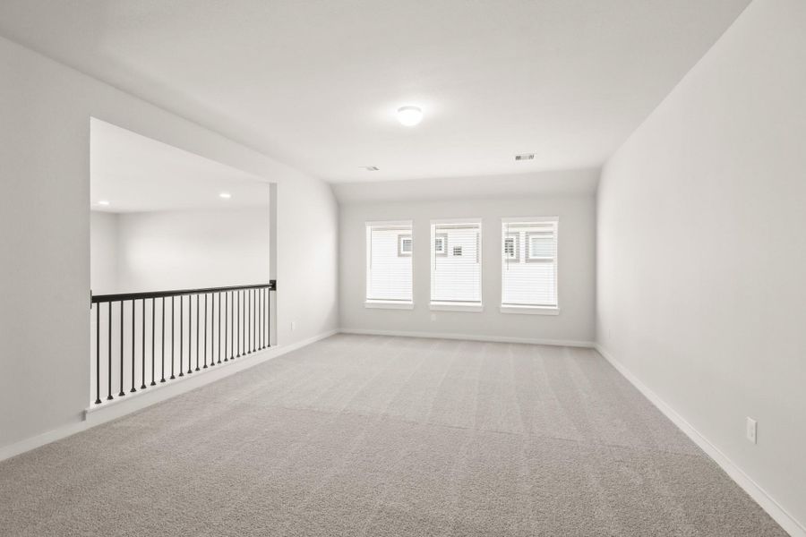 Spacious, unfurnished interior of a new home in Barton Creek Ranch, Conroe (Image 14). Spacious, unfurnished interior of a new home in Barton Creek Ranch, Conroe (Image 14).