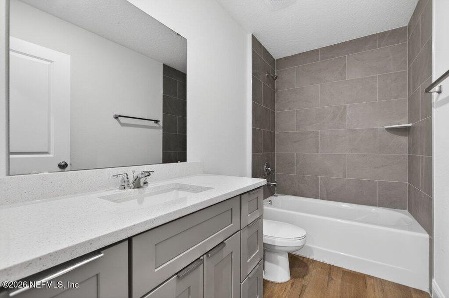 Furnished interior view inside a new home in , Jacksonville (Image 7).