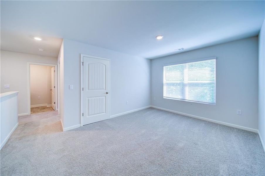 Spacious, unfurnished interior of a new home in , Powder Springs (Image 21).