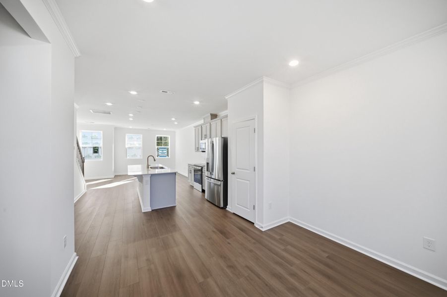 SUN_ElmGrove_Pic_Wyatt_SecondFloor_1of2 SUN_ElmGrove_Pic_Wyatt_SecondFloor_1of2