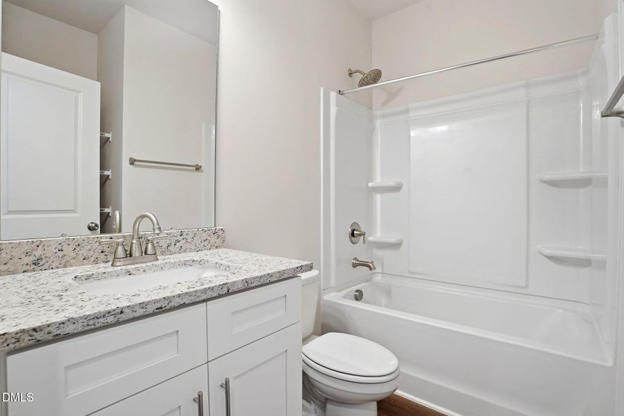 22-web-or-mls-DSC01394 22-web-or-mls-DSC01394