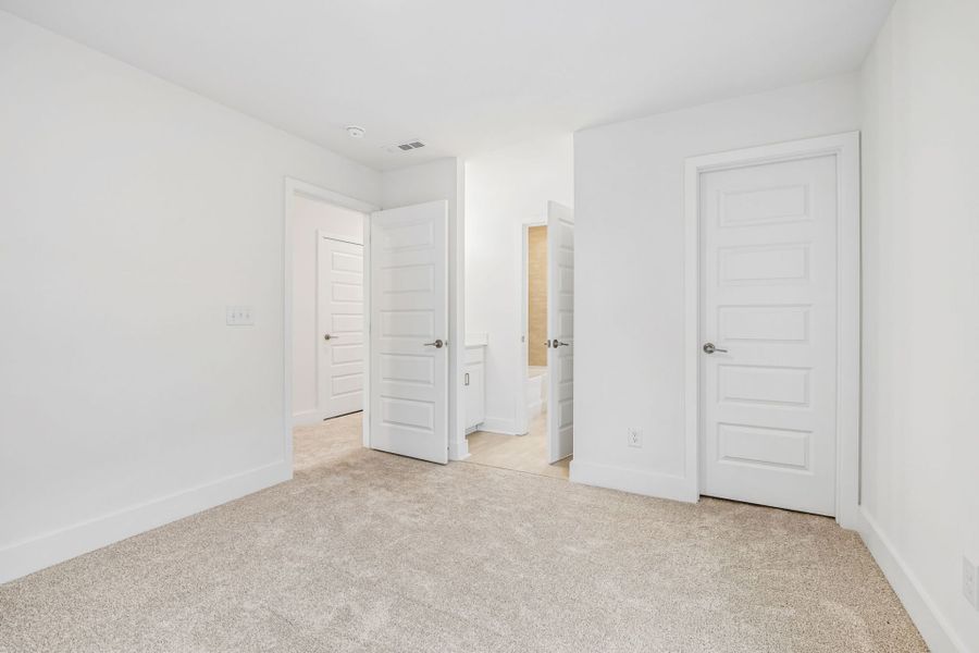 Spacious, unfurnished interior of a new home in Devonshire, Mount Juliet (Image 41).