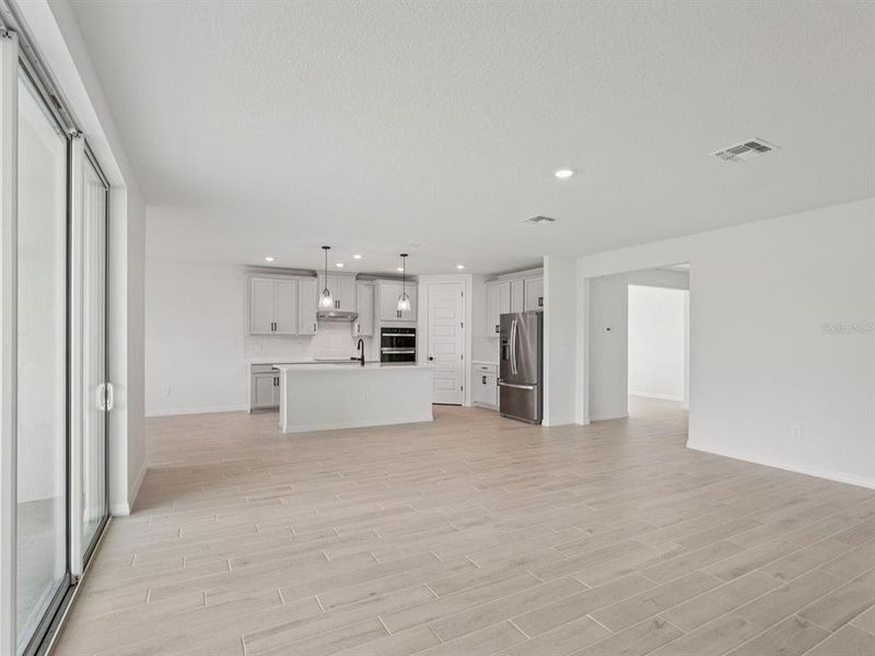 Spacious, unfurnished interior of a new home in Oakfield Trails - Signature Series, Parrish (Image 31). Spacious, unfurnished interior of a new home in Oakfield Trails - Signature Series, Parrish (Image 31).