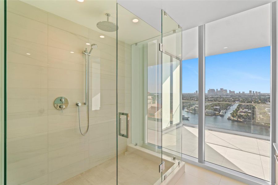 Image 38 of a home in .