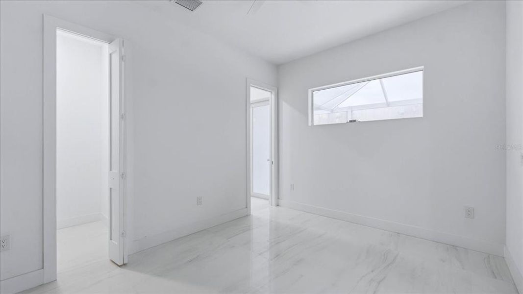 Spacious, unfurnished interior of a new home in , Port Charlotte (Image 39).