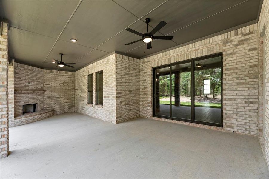 Spacious, unfurnished interior of a new home in Arbor Hills, Poolville (Image 19).