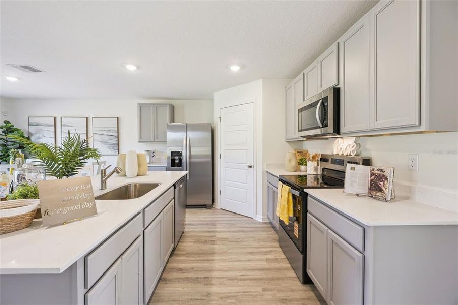 Furnished interior view inside a new home in Magnolia Pointe, Umatilla (Image 9).