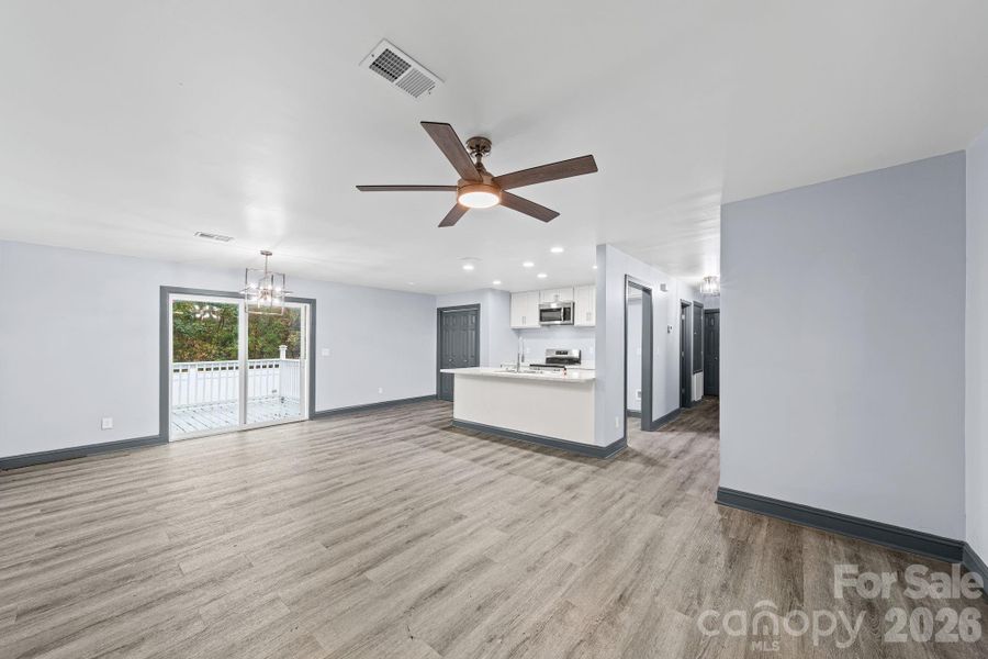 Spacious, unfurnished interior of a new home in , Orangeburg (Image 28).