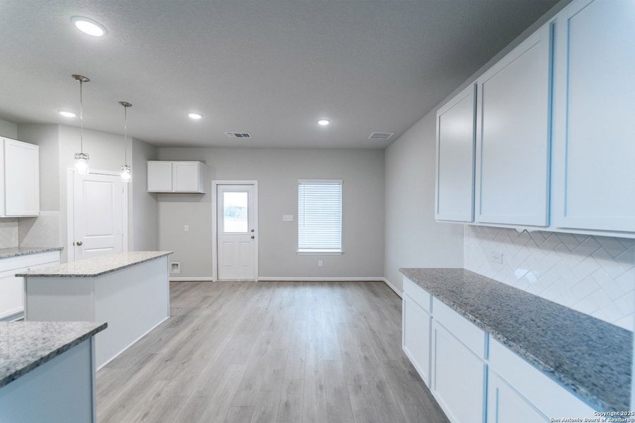 Image 19 of a home in Cloud Country.