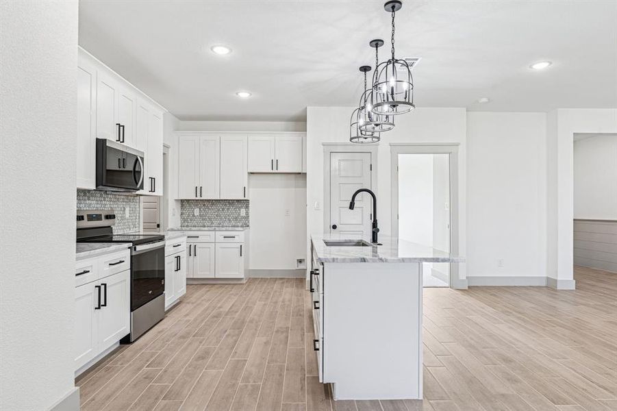 Furnished interior view inside a new home in , Granbury (Image 11).